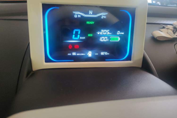 Used CHANGAN Lumin 2023 205km Xiangqin Version Odometer Close Up