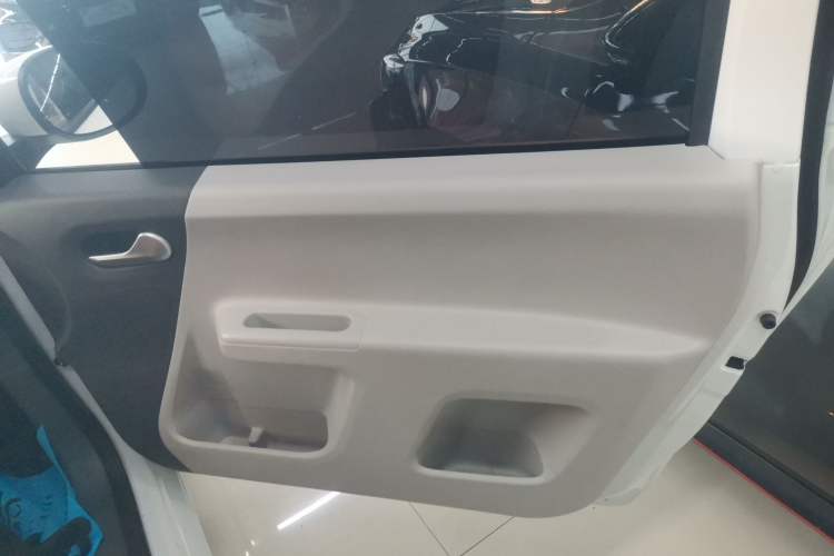 Used CHANGAN Lumin 2023 205km Xiangqin Version Right Front Door Interior