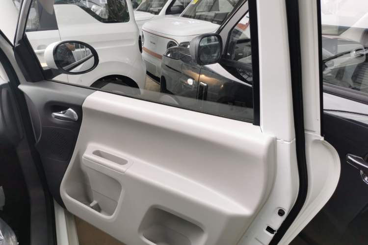 Used CHANGAN Lumin 2023 205km Xiangqin Version Right Front Door Interior