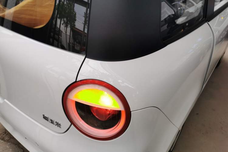 Used CHANGAN Lumin 2023 205km Xiangqin Version Right Rear Taillight