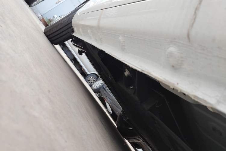 Used CHANGAN Lumin 2023 205km Xiangqin Version Right Side Sill