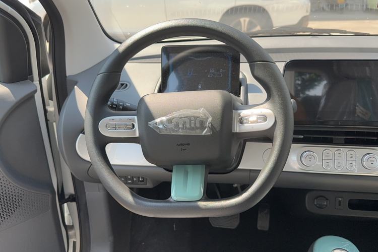 Used CHANGAN Lumin 2023 205km Xiangqin Version Steering Wheel