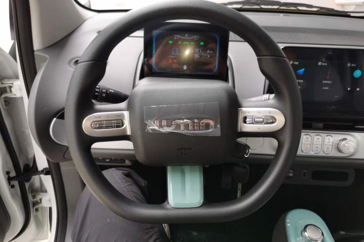 Used CHANGAN Lumin 2023 205km Xiangqin Version Steering Wheel