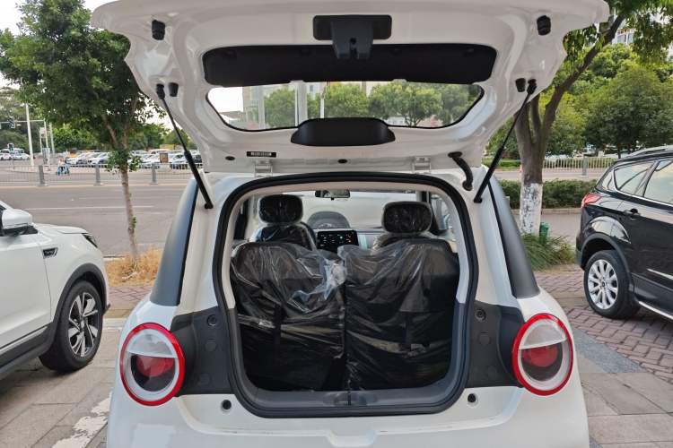 Used CHANGAN Lumin 2023 205km Xiangqin Version Trunk
