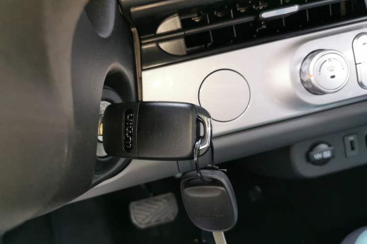Used CHANGAN Lumin 2023 205km Xiangqin Version Vehicle Key