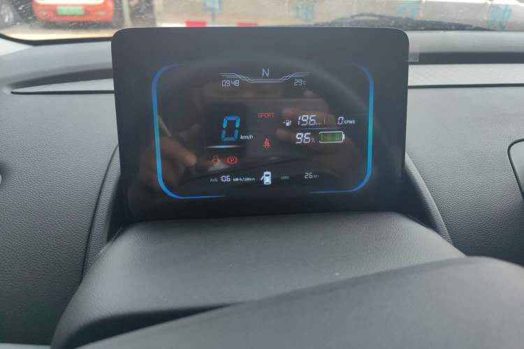 Used CHANGAN Lumin 2023 205km Xiangqin Version Odometer Close Up