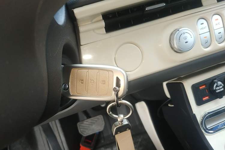 Used CHANGAN Lumin 2024 130km Qingyue Version Interior 1