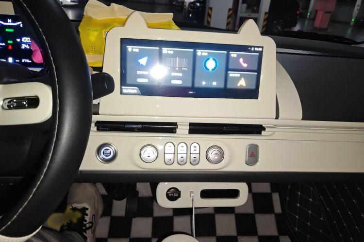 Used CHANGAN Lumin 2024 301km Launch Edition Audio And AC Panel