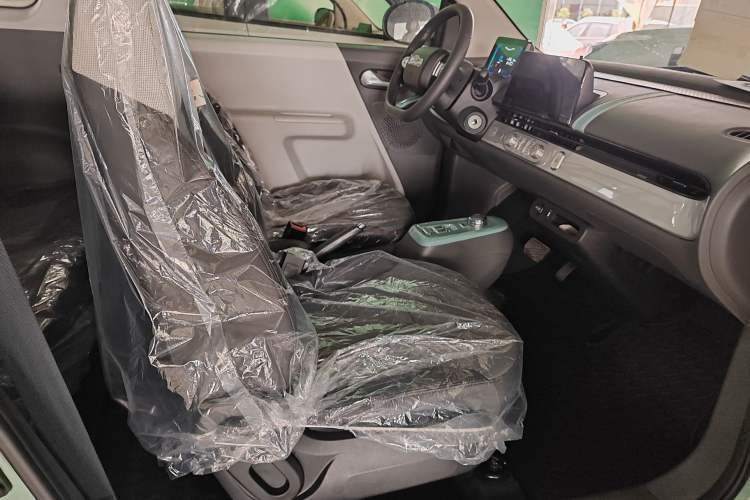 Used CHANGAN Lumin 2024 205km Launch Edition Interior 6