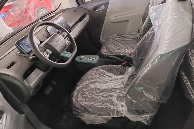 Used CHANGAN Lumin 2024 205km Launch Edition Left Front Seat