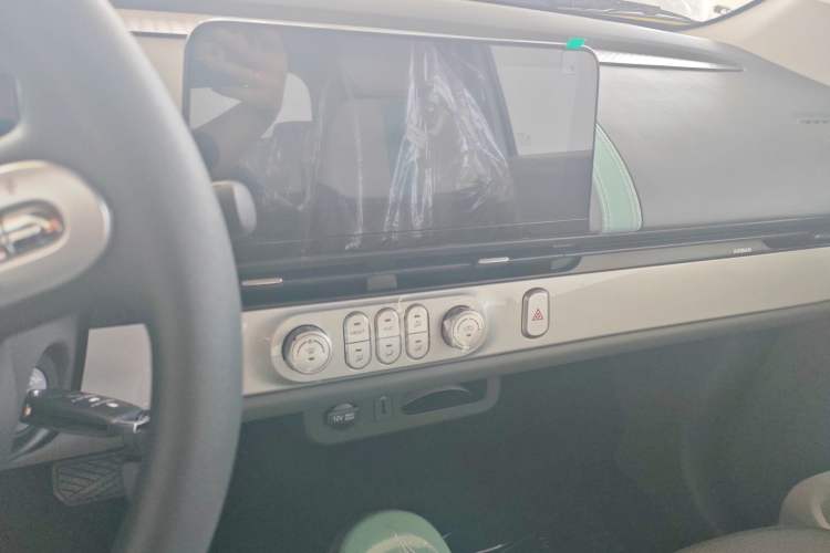 Used CHANGAN Lumin 2024 130km Qingyue Version Audio And AC Panel