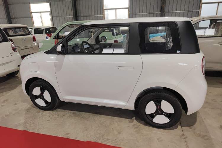 Used CHANGAN Lumin 2024 130km Qingyue Version Exterior 5