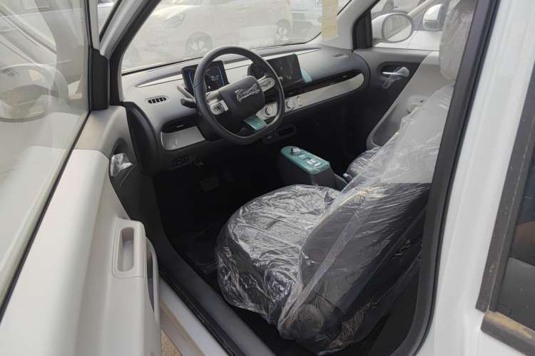 Used CHANGAN Lumin 2024 130km Qingyue Version Interior 1