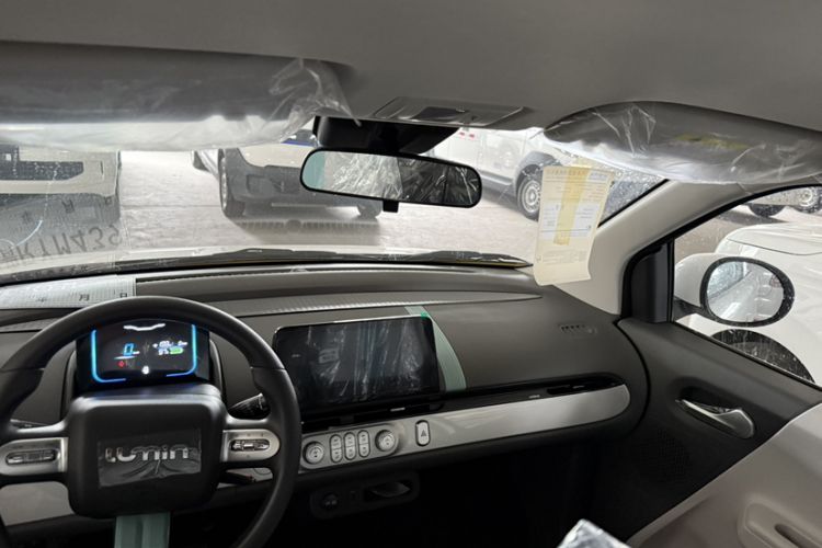 Used CHANGAN Lumin 2024 130km Qingyue Version Interior 1