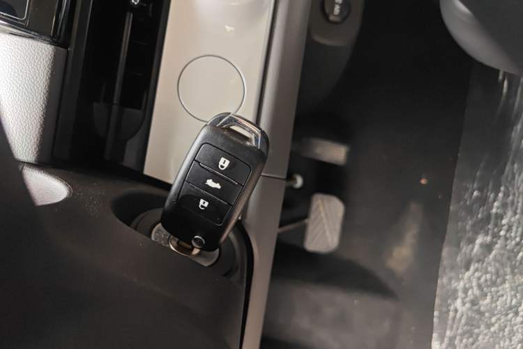 Used CHANGAN Lumin 2024 130km Qingyue Version Interior 1