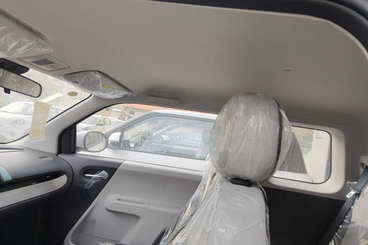 Used CHANGAN Lumin 2024 130km Qingyue Version Interior 3