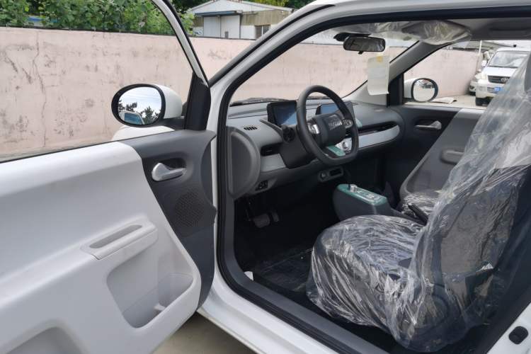 Used CHANGAN Lumin 2024 130km Qingyue Version Interior 3
