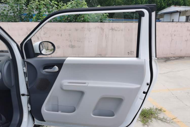 Used CHANGAN Lumin 2024 130km Qingyue Version Interior 5