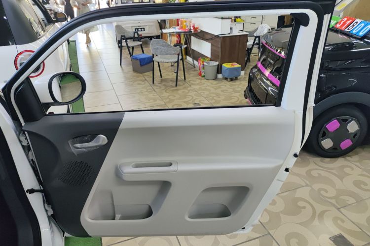 Used CHANGAN Lumin 2024 130km Qingyue Version Interior 5