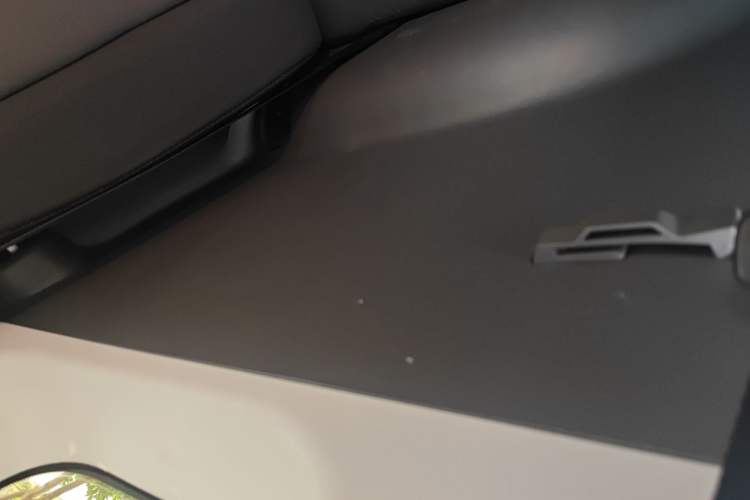 Used CHANGAN Lumin 2024 130km Qingyue Version Interior 6