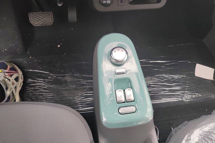 Used CHANGAN Lumin 2024 130km Qingyue Version Interior 6