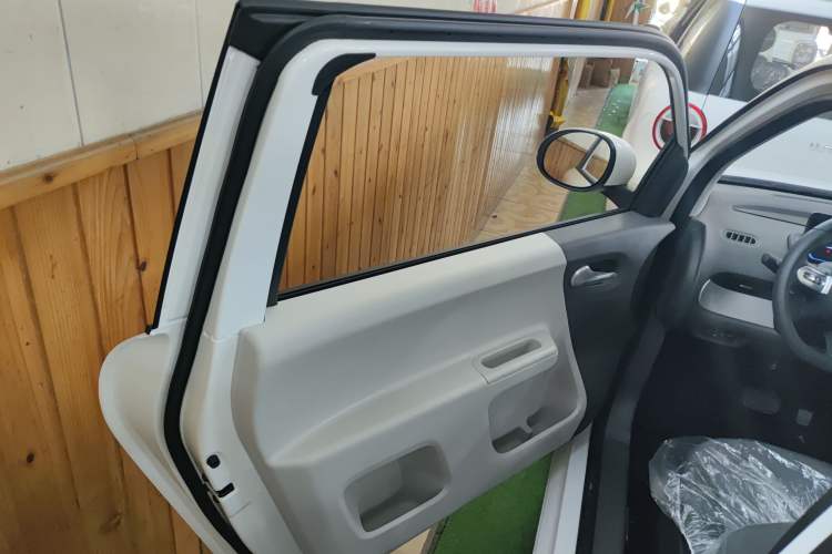 Used CHANGAN Lumin 2024 130km Qingyue Version Interior 7