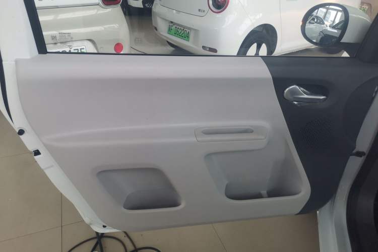 Used CHANGAN Lumin 2024 130km Qingyue Version Left Rear Door Interior