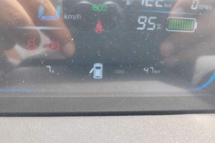 Used CHANGAN Lumin 2024 130km Qingyue Version Odometer Close Up