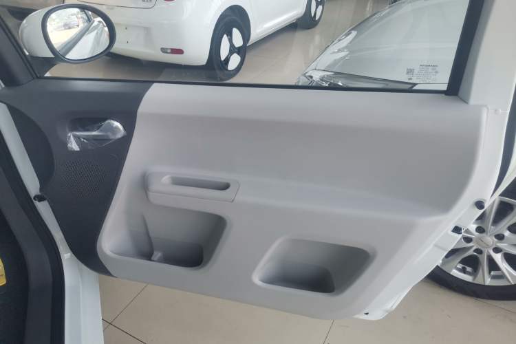 Used CHANGAN Lumin 2024 130km Qingyue Version Right Front Door Interior