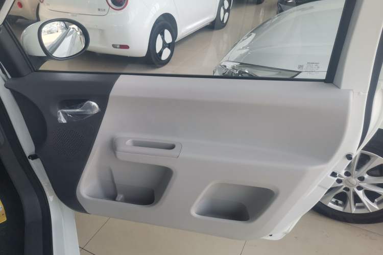 Used CHANGAN Lumin 2024 130km Qingyue Version Right Rear Door Interior