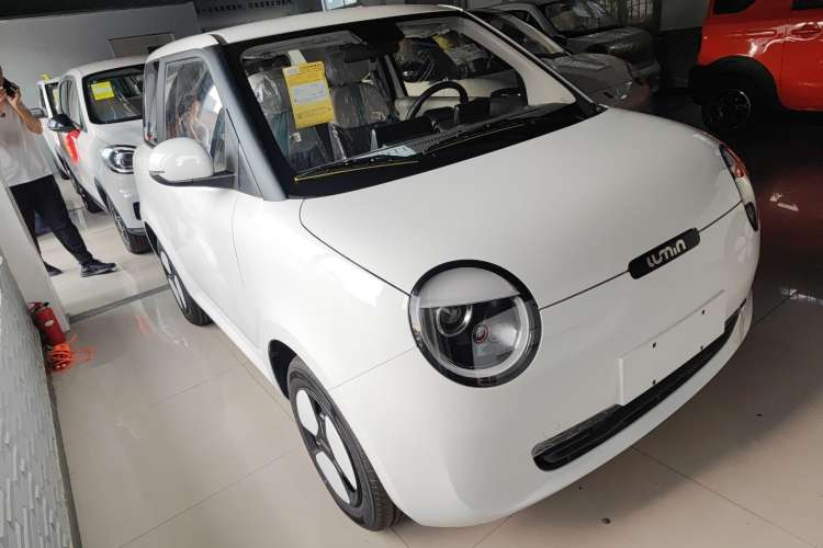 Used CHANGAN Lumin 2024 130km Qingyue Version Roof