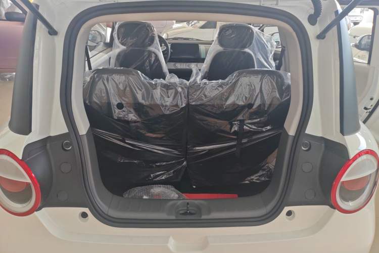 Used CHANGAN Lumin 2024 130km Qingyue Version Trunk