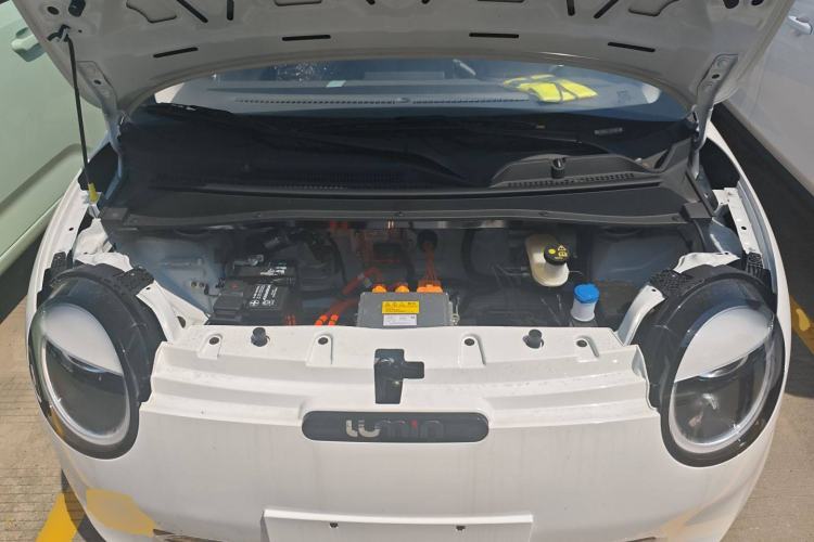 Used CHANGAN Lumin 2025 205 km Xiangqin Version Engine Bay