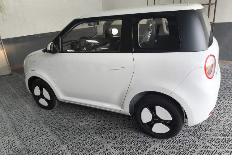 Used CHANGAN Lumin 2025 205 km Xiangqin Version Exterior 3