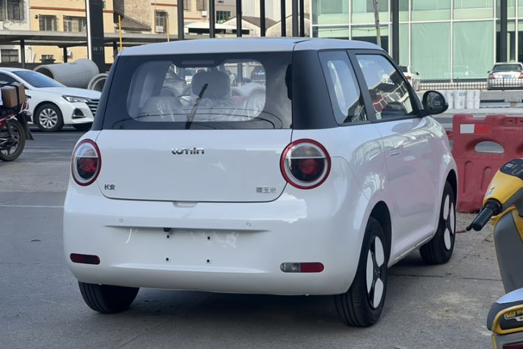 Used CHANGAN Lumin 2025 301km Honey Dew Edition Exterior 6