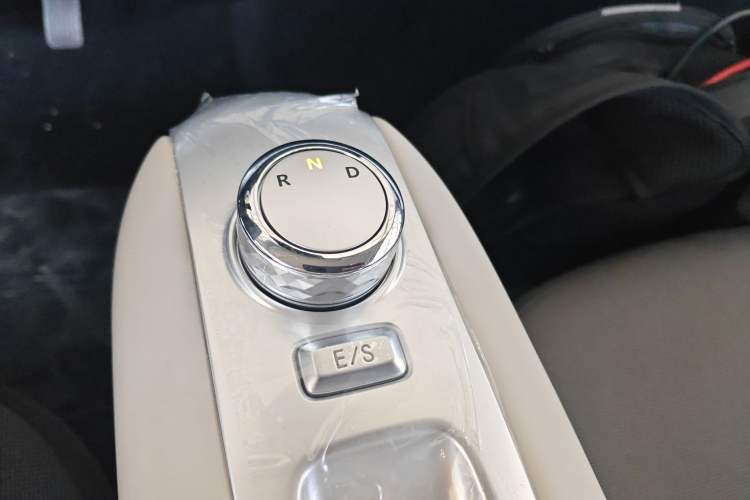 Used CHANGAN Lumin 2025 205 km Xiangqin Version Gear Lever