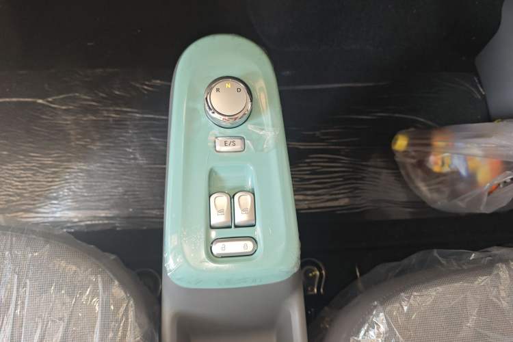 Used CHANGAN Lumin 2025 205km Refreshing Edition Gear Lever