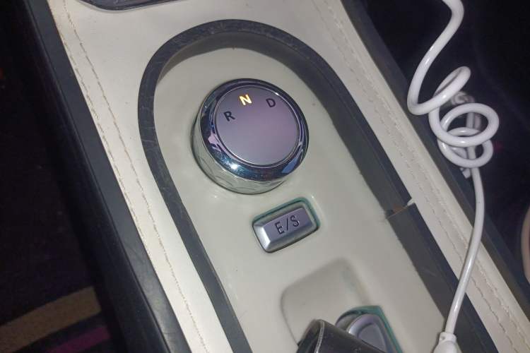 Used CHANGAN Lumin 2025 205km Refreshing Edition Gear Lever