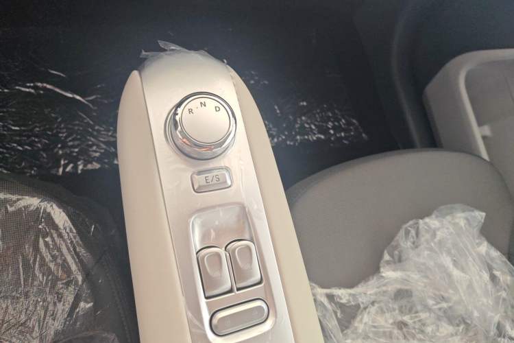 Used CHANGAN Lumin 2025 205 km Xiangqin Version Gear Lever