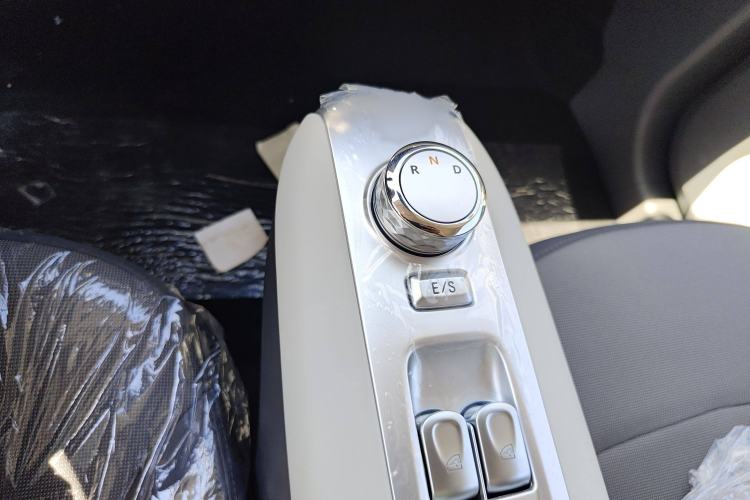 Used CHANGAN Lumin 2025 205 km Xiangqin Version Gear Lever