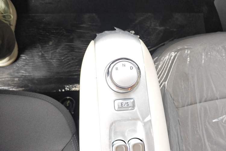 Used CHANGAN Lumin 2025 205 km Xiangqin Version Gear Lever