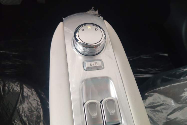 Used CHANGAN Lumin 2025 205 km Xiangqin Version Gear Lever