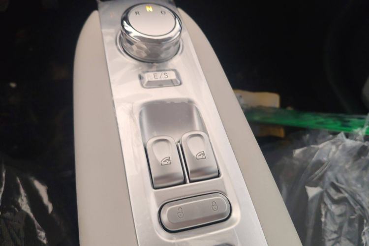 Used CHANGAN Lumin 2025 205 km Xiangqin Version Gear Lever