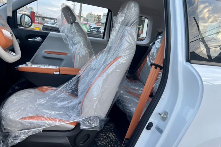Used CHANGAN Lumin 2025 301km Honey Dew Edition Interior 1