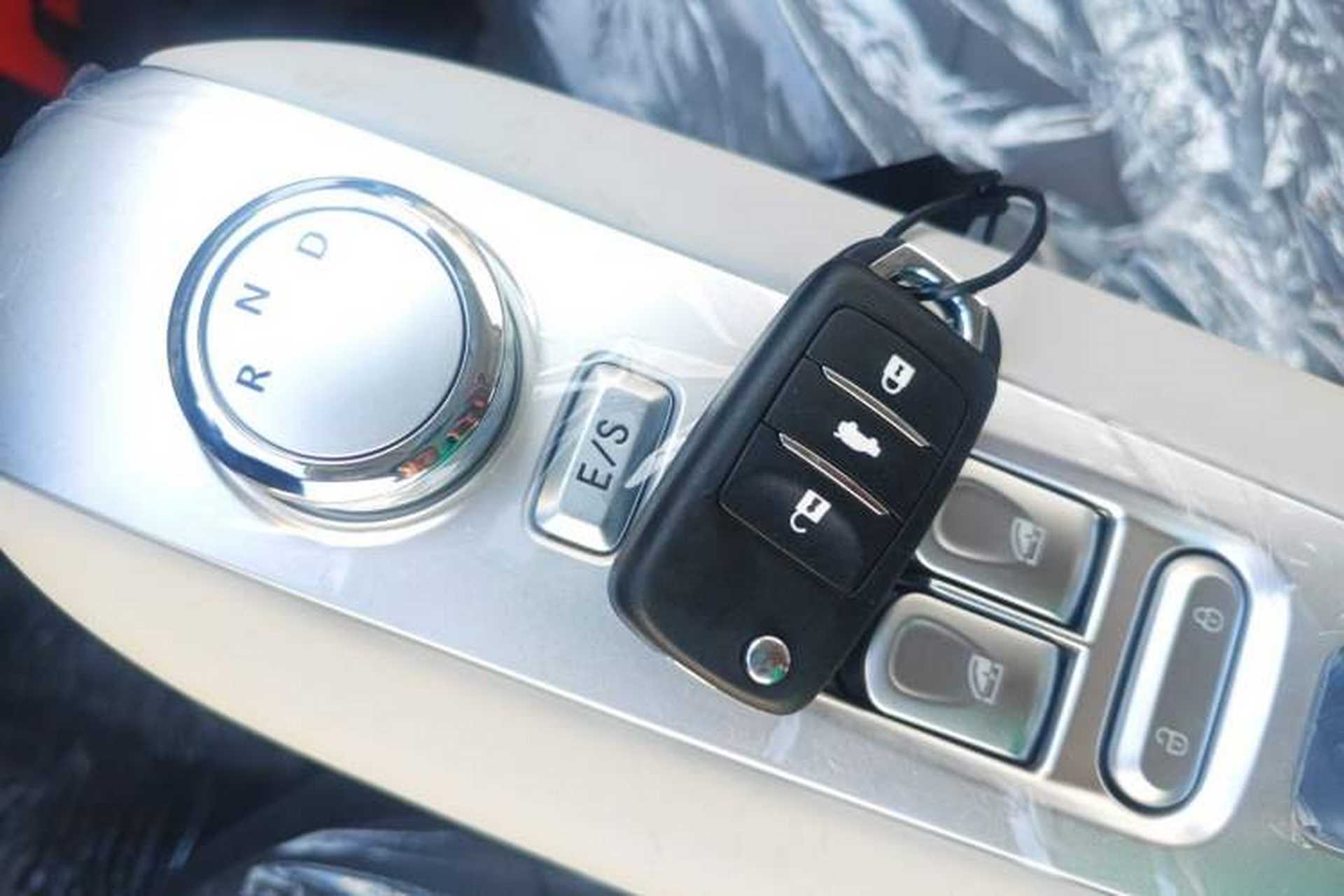 Used CHANGAN Lumin 2025 205 km Xiangqin Version Interior 1