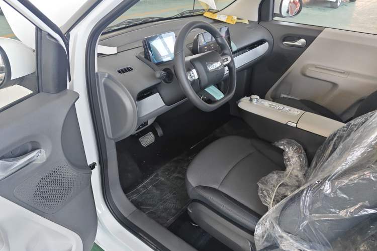 Used CHANGAN Lumin 2025 205 km Xiangqin Version Interior 3