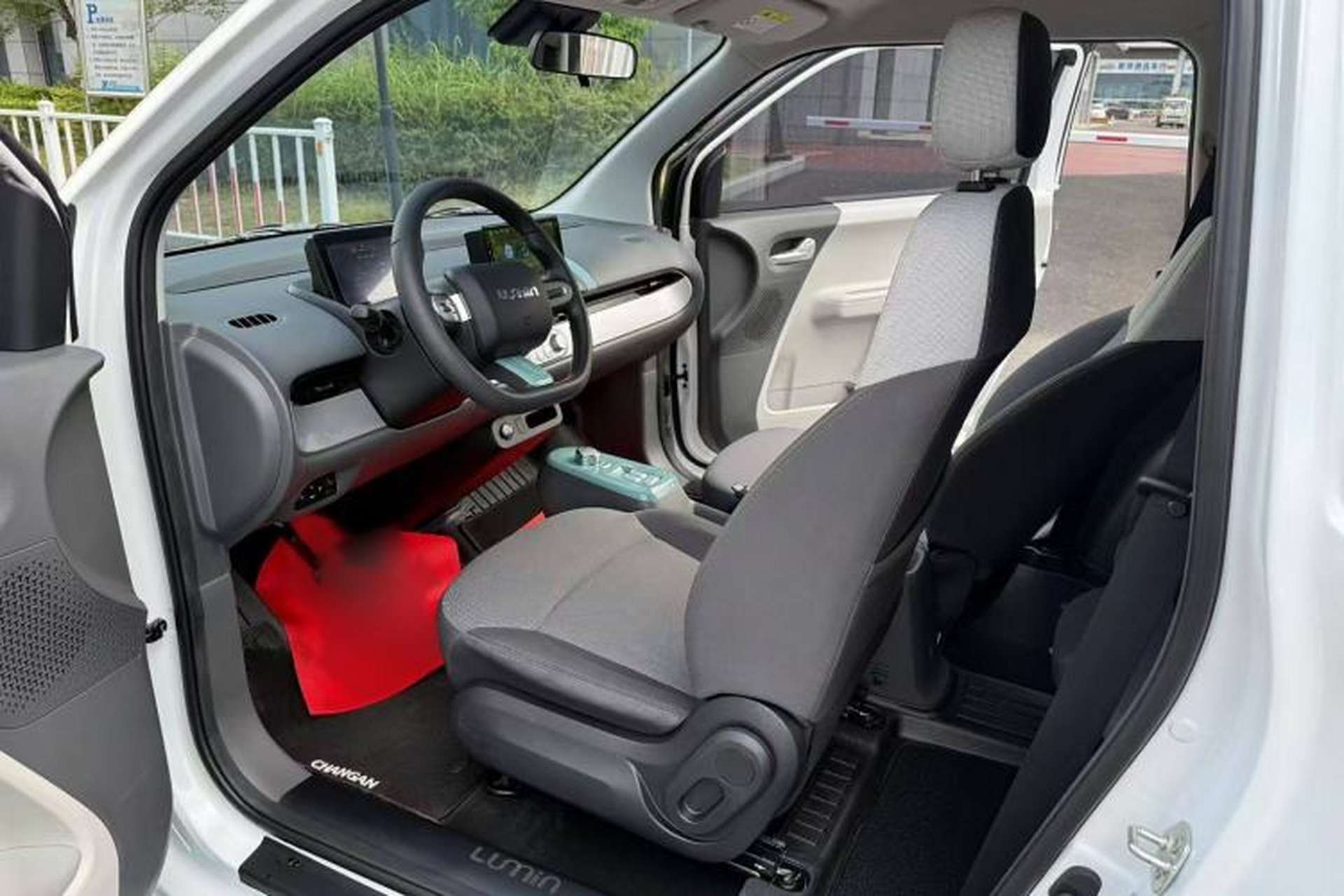 Used CHANGAN Lumin 2025 205km Refreshing Edition Interior 3
