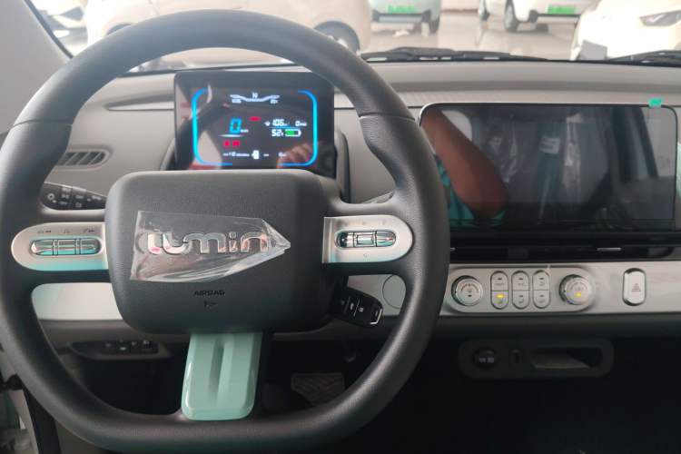 Used CHANGAN Lumin 2025 205 km Xiangqin Version Interior 3