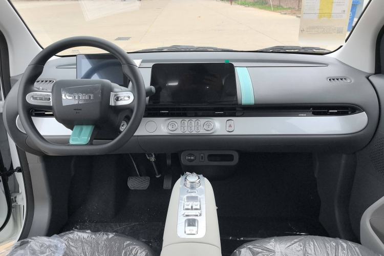 Used CHANGAN Lumin 2025 205 km Xiangqin Version Interior 3
