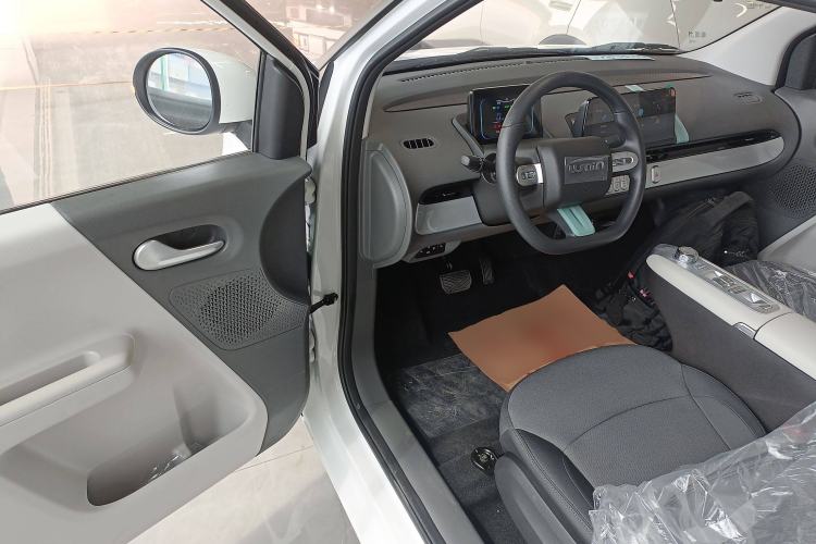 Used CHANGAN Lumin 2025 205 km Xiangqin Version Interior 3